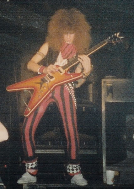 Dimebag te echamos de menos Darrel-1983